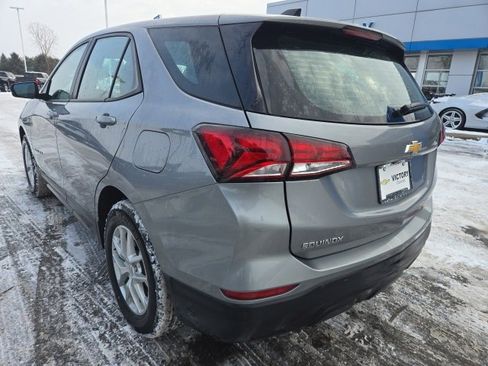 Used 2023 Chevrolet Equinox LS image 5