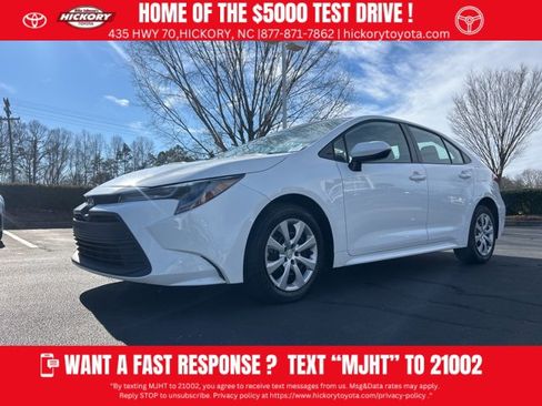 Used 2024 Toyota Corolla LE image 1