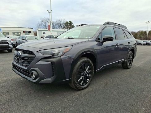 Used 2023 Subaru Outback Onyx Edition image 3
