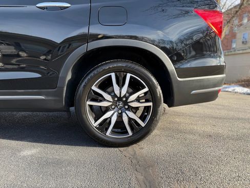 Used 2020 Honda Pilot Touring image 18