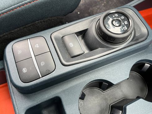 Certified 2022 Ford Maverick XLT image 12