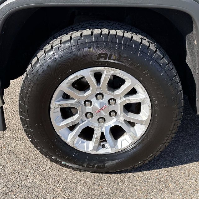 Used 2014 GMC Sierra 1500 SLE w/ SLE Value Package AWD/4WD image 8