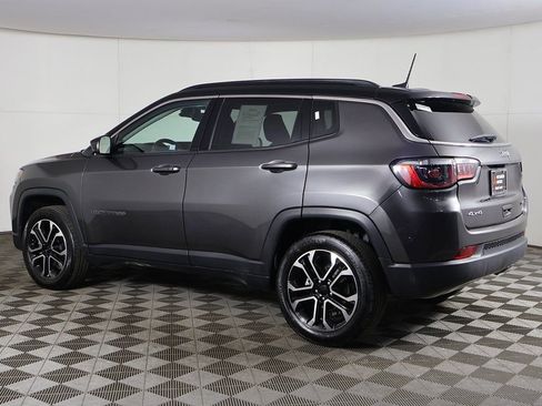 Used 2022 Jeep Compass Limited image 9