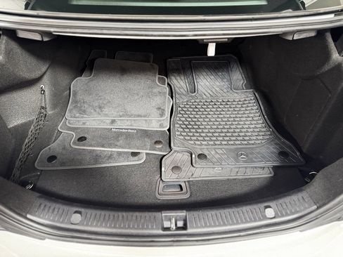 Used 2022 Mercedes-Benz E 350 4MATIC Sedan image 6