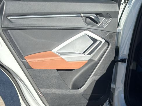 Used 2022 Audi Q3 2.0T Premium Plus image 16