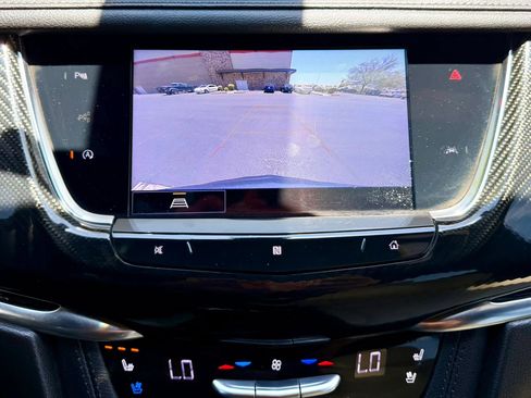 Used 2021 Cadillac XT6 Sport AWD/4WD image 17