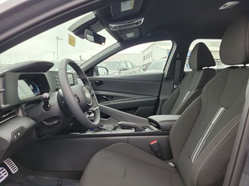 New 2026 Hyundai Elantra Sport FWD image 14
