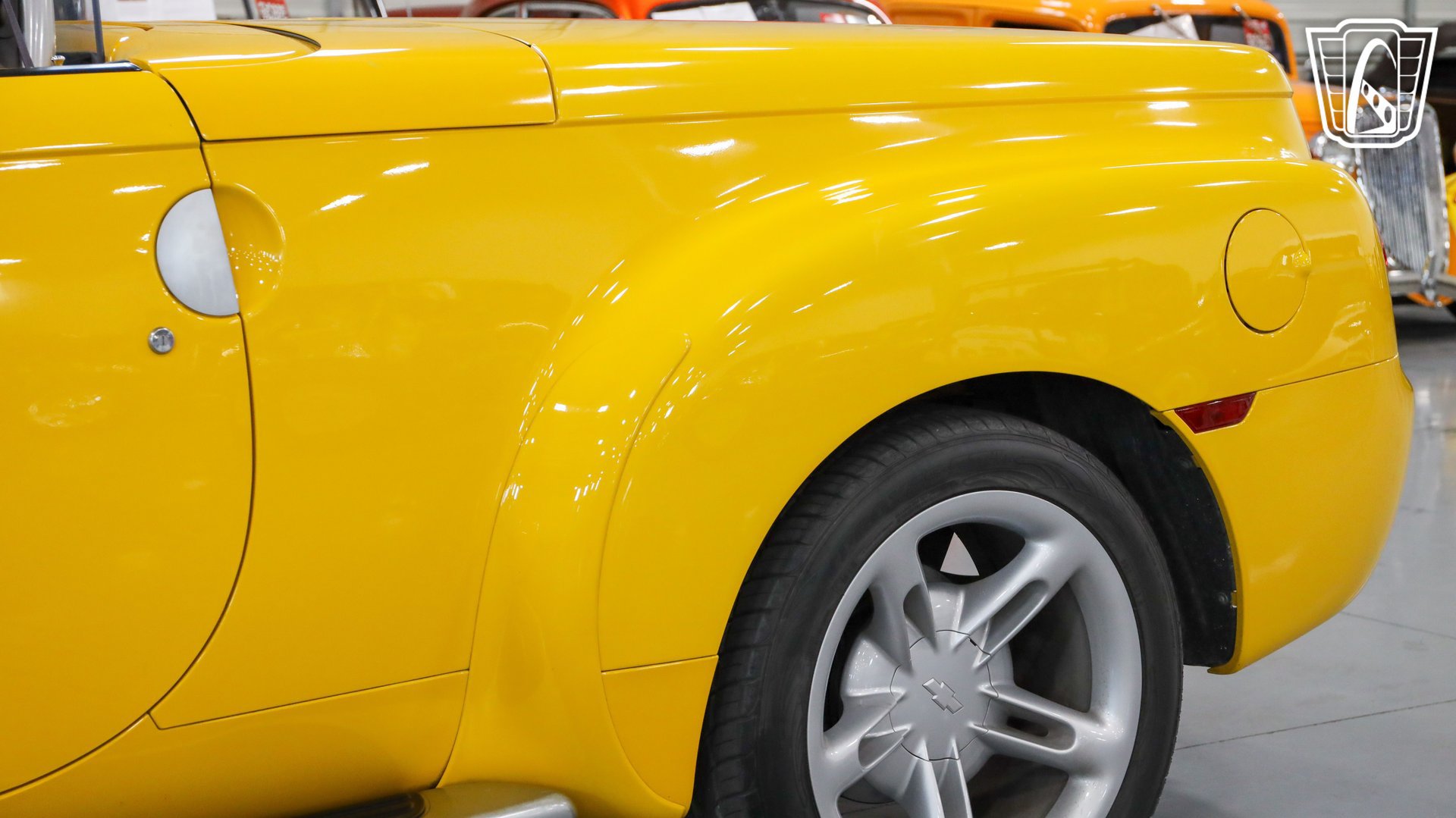 Used 2004 Chevrolet SSR w/ Preferred Equipment Group RWD image 17