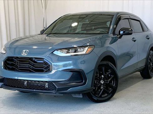 Used 2023 Honda HR-V Sport image 12