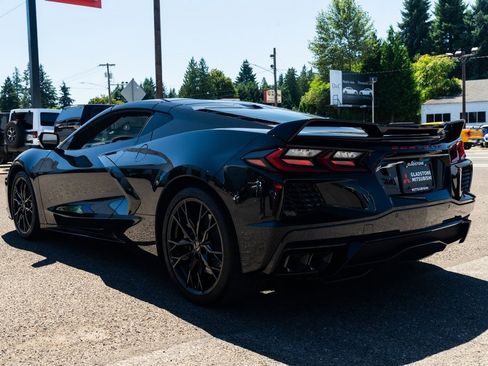 Used 2023 Chevrolet Corvette Stingray Premium Cpe w/ Z51 Performance Package image 4