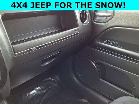 Used 2016 Jeep Patriot Sport w/ Power Value Group image 13