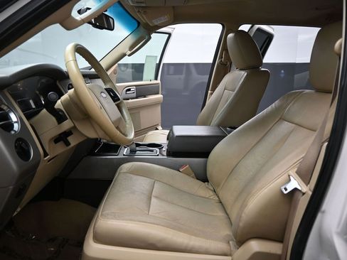 Used 2014 Ford Expedition EL XLT w/ Equipment Group 202A image 9