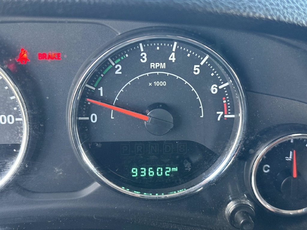 Used 2015 Jeep Wrangler Sport AWD/4WD image 26
