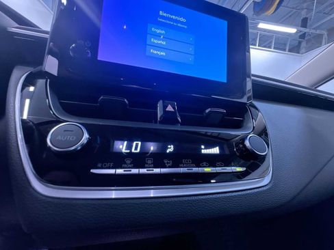 Used 2024 Toyota Corolla LE image 25