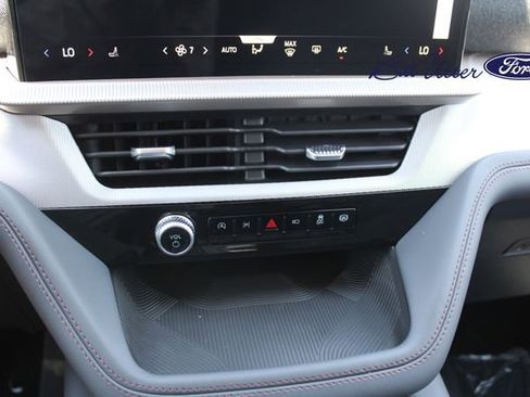 New 2026 Ford Explorer Active AWD/4WD image 13
