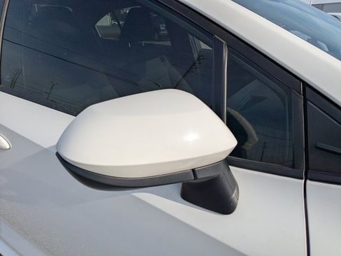 Used 2022 Toyota Corolla LE image 12