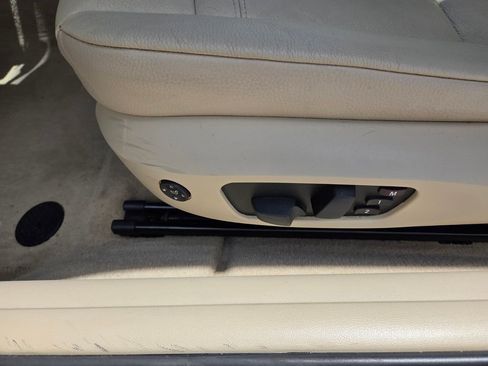 Used 2013 BMW 328i Coupe RWD image 4