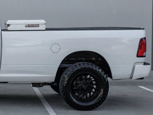 Used 2017 RAM 2500 Tradesman w/ Power & Remote Entry Group RWD image 9