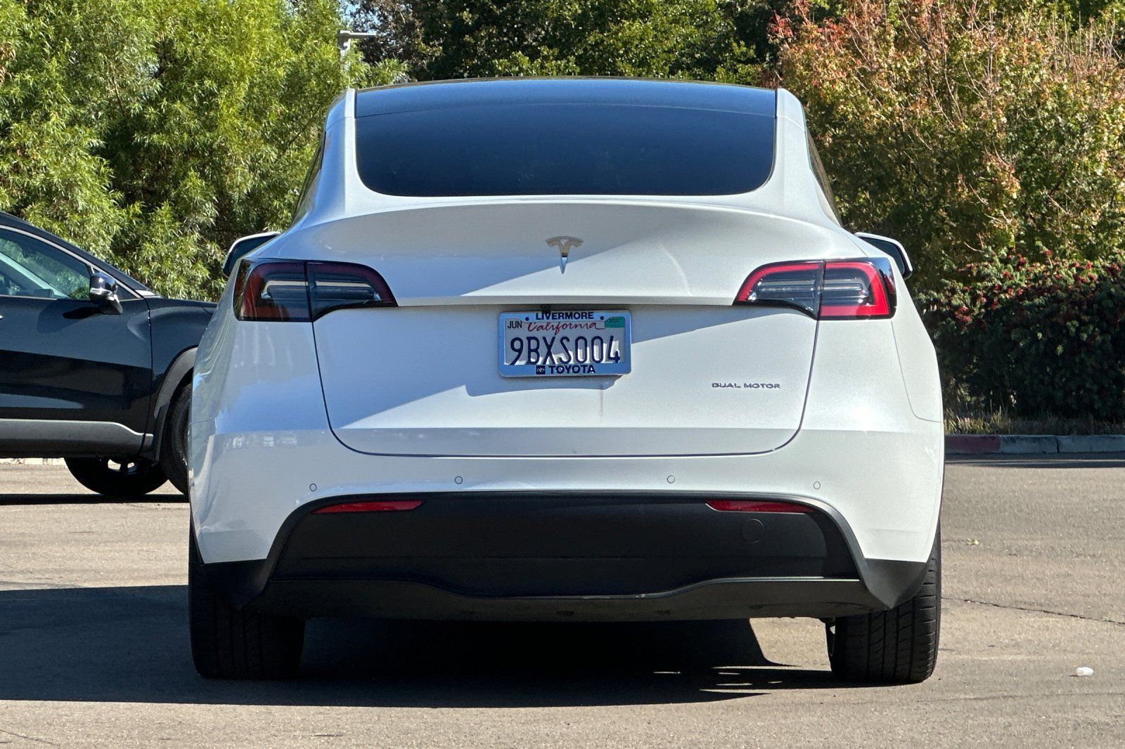 Used 2022 Tesla Model Y Long Range AWD/4WD image 5