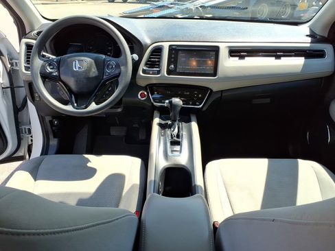 Used 2021 Honda HR-V EX image 7