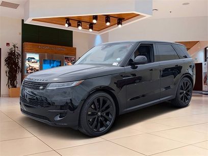 New 2025 Land Rover Range Rover Sport SE
