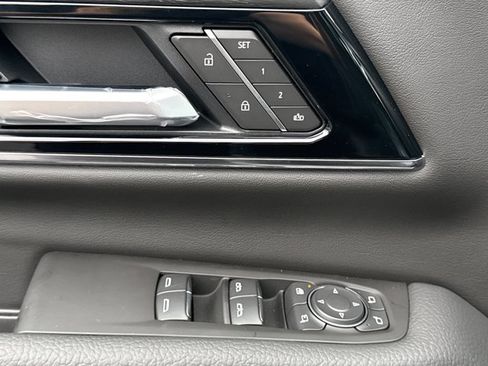 New 2026 GMC Yukon Denali w/ Denali Reserve Package AWD/4WD image 22