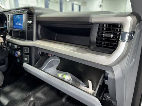 Used 2024 Ford F450 XL image 14