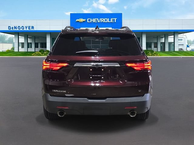 Used 2023 Chevrolet Traverse LT w/ LPO, Floor Liner Package FWD image 9