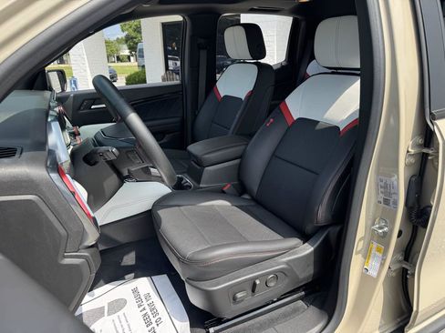 Used 2023 GMC Canyon AT4X AWD/4WD image 12