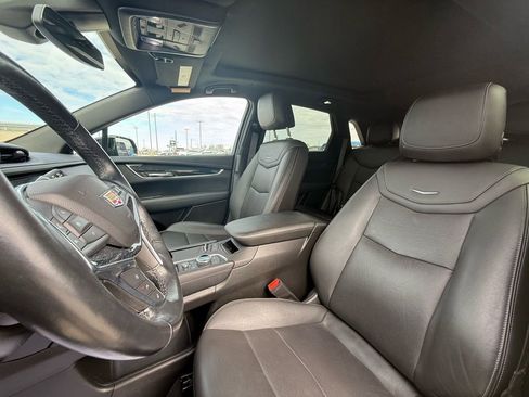 Certified 2021 Cadillac XT5 Premium Luxury w/ LPO, Floor Liner Package image 28