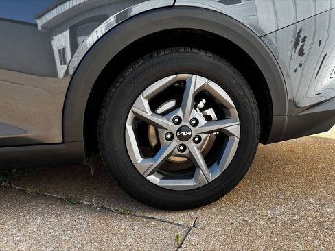 Used 2025 Kia K4 FWD image 9