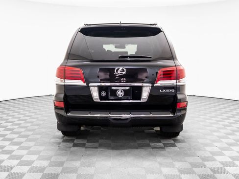 Used 2014 Lexus LX 570 4WD w/ Luxury Package image 5