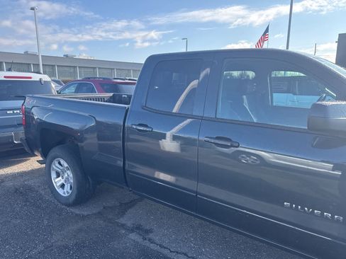 Used 2018 Chevrolet Silverado 1500 LT w/ All Star Edition image 22