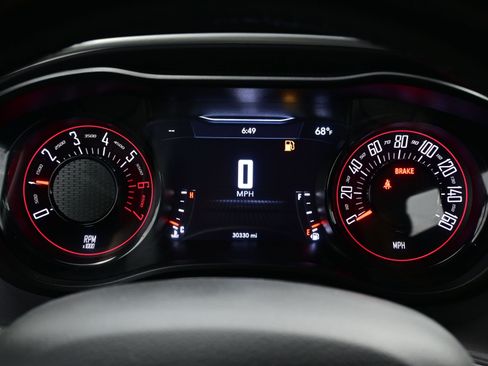 Used 2022 Dodge Challenger R/T w/ Blacktop Package image 22