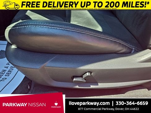 Used 2010 Dodge Challenger SRT8 w/ SRT Option Group II image 12