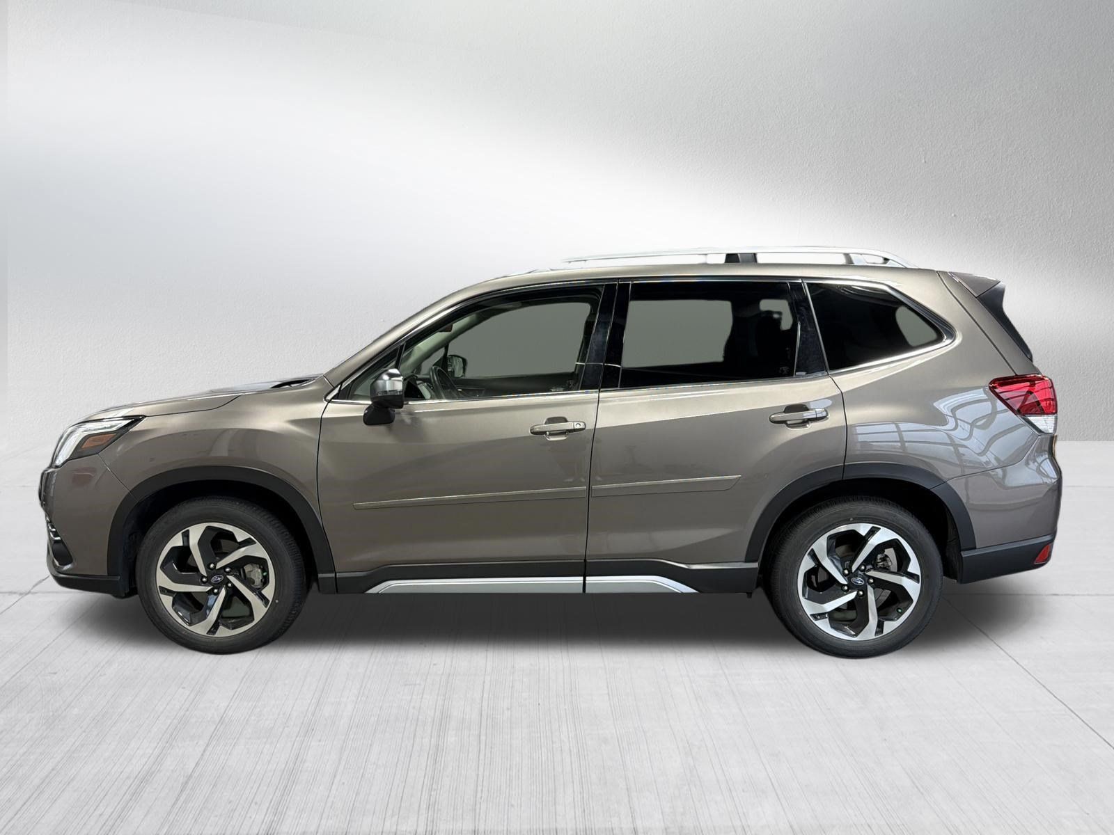 Certified 2023 Subaru Forester Touring AWD/4WD image 4