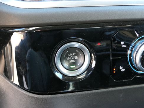 Used 2023 GMC Sierra 1500 Elevation w/ X31 Off-Road Package image 17