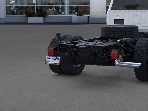 New 2025 Ford F550 4x4 Regular Cab Super Duty image 21