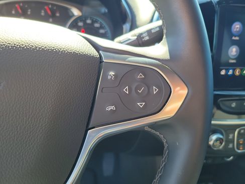 Used 2023 Chevrolet Traverse RS FWD image 21