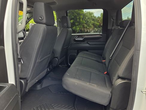 Certified 2025 Chevrolet Silverado 2500 LT w/ Convenience Package AWD/4WD image 10