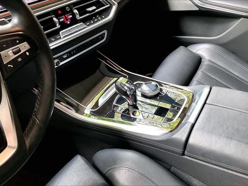 Used 2019 BMW X5 xDrive40i w/ Executive Package AWD/4WD image 16