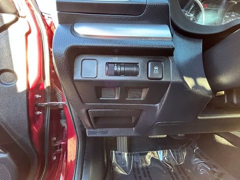 Used 2015 Subaru Impreza 2.0i Premium image 19