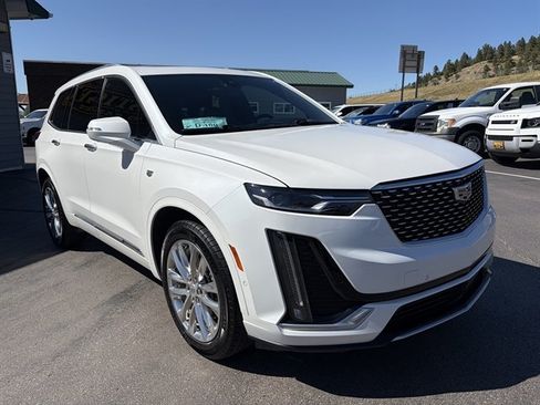Used 2021 Cadillac XT6 Premium Luxury AWD/4WD image 4