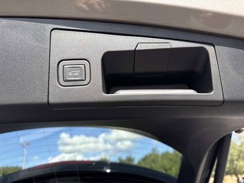 Certified 2024 Cadillac XT4 Sport image 12