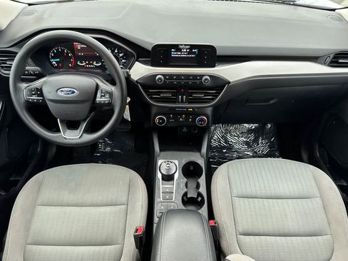 Used 2021 Ford Escape S image 3