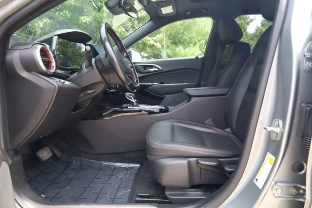Used 2024 Chevrolet Trax RS w/ Sunroof Package FWD image 14