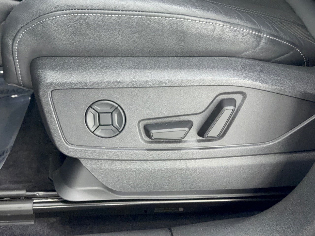 Used 2026 Audi Q5 Premium Plus AWD/4WD image 16