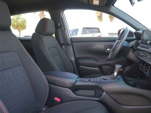 Used 2024 Honda HR-V Sport image 15