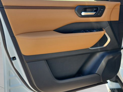 New 2026 Nissan Armada Platinum Reserve image 35