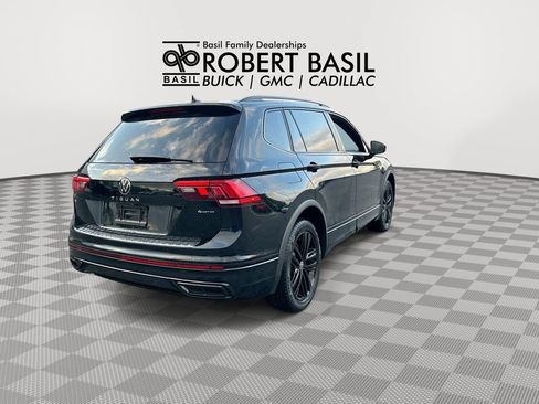 Used 2022 Volkswagen Tiguan SE R-Line AWD/4WD image 8